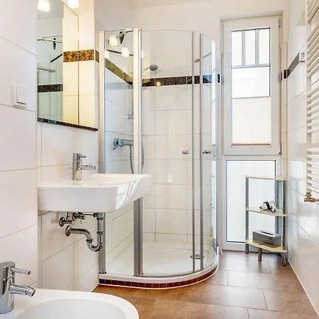 Lena Seebrise Sellin (Rugen)