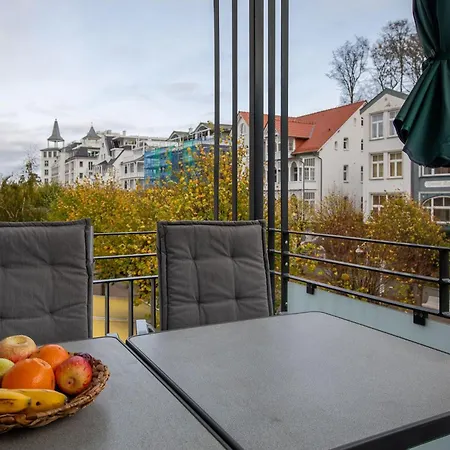 Lena Seebrise * Sellin (Rugen)